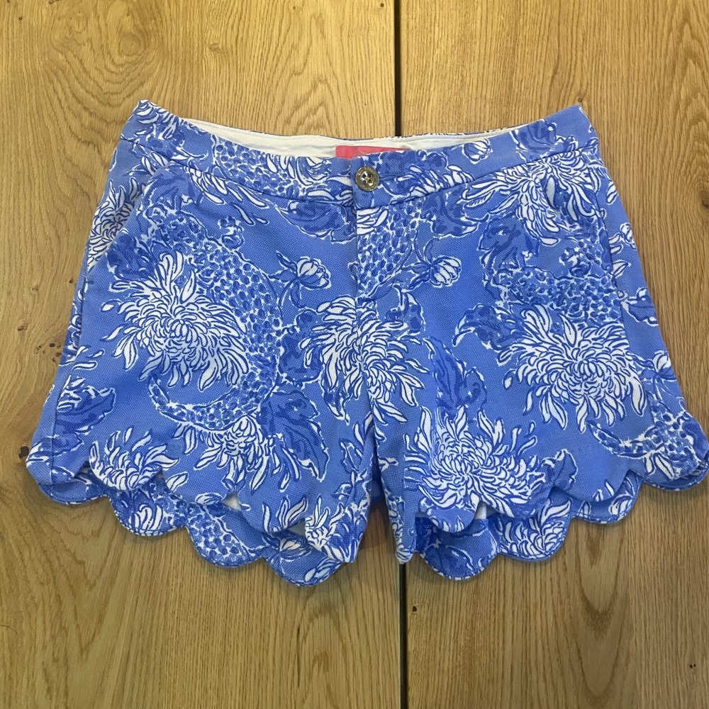 Lilly Pulitzer Buttercup Shorts 2 Croc & Lock It Blue Scallop Hem Summer Resort